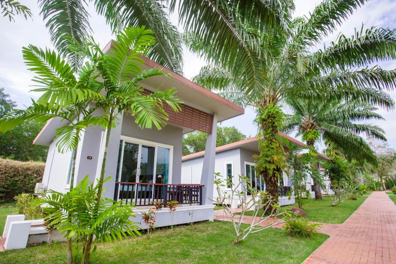 The La Valle'E Resort Khao Lak Buitenkant foto